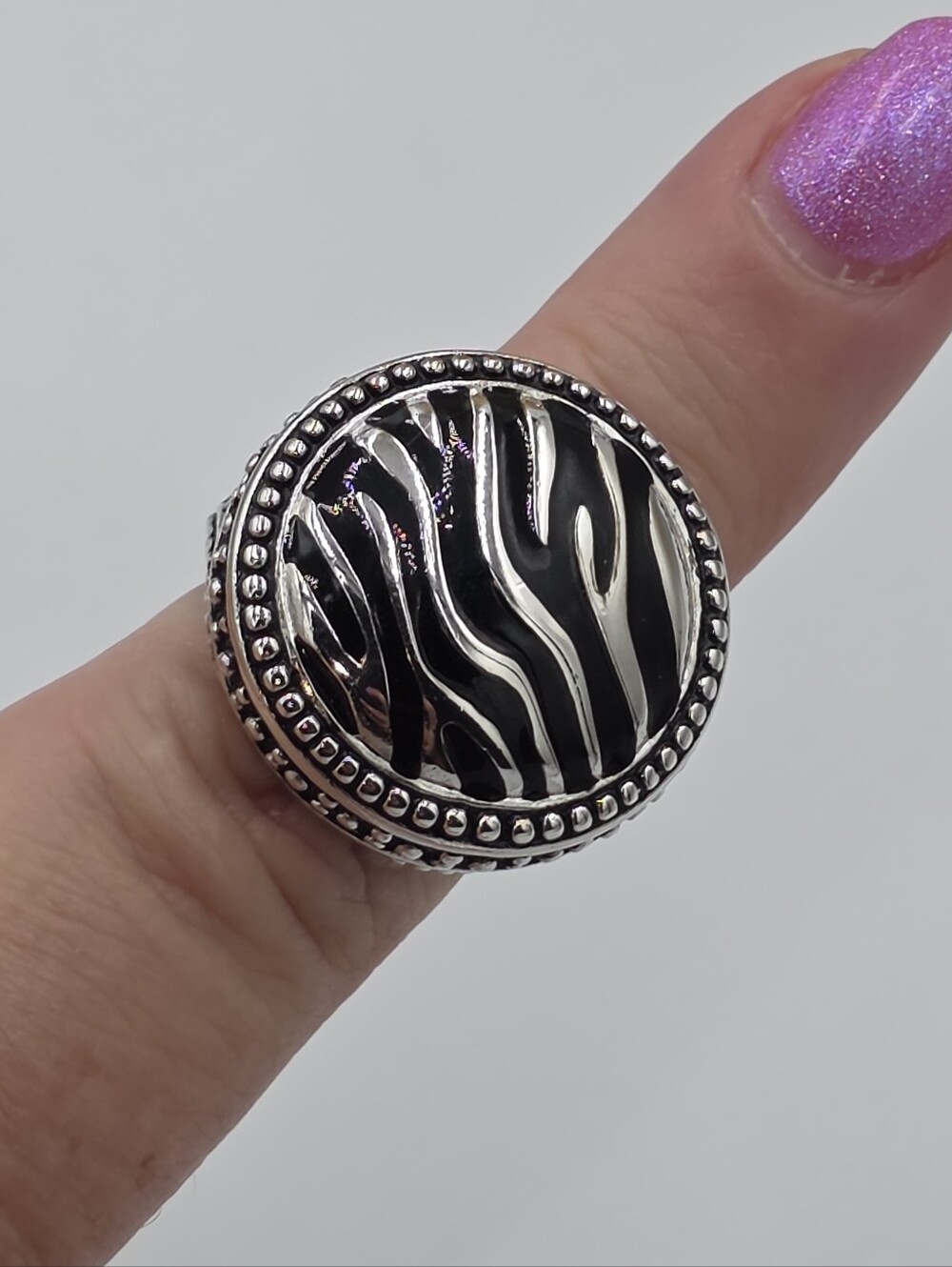 Premier Designs Silver-Tone‎ Black Zebra Pattern Stripe Cocktail Ring Size 7 New
